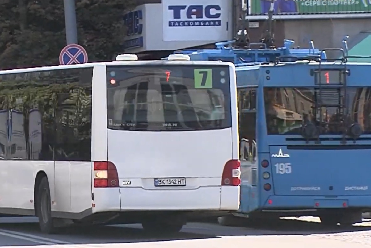 Новий графік руху транспорту в Харкові: де саме запровадять тимчасові зміни