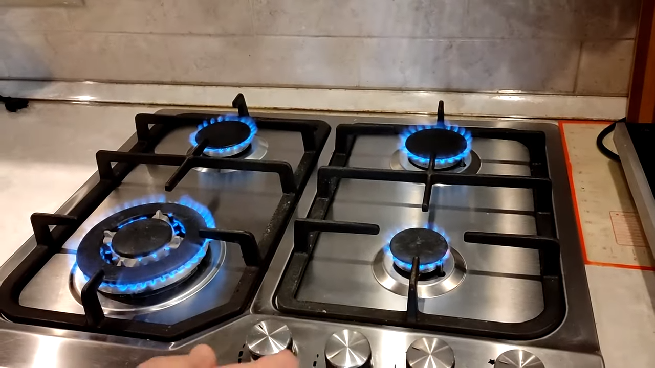 Графік відключення газу з 14 по 19 листопада в Івано-Франківській області: хто майже 8 годин на день буде без постачання