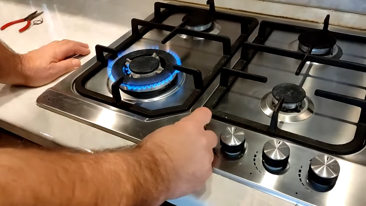 Графік відключення газу з 14 по 20 листопада у Дніпропетровській області: де чекати на багатогодинні незручності